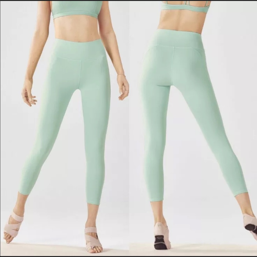 NWT HighWaisted Capri Pants,2XL, Mint